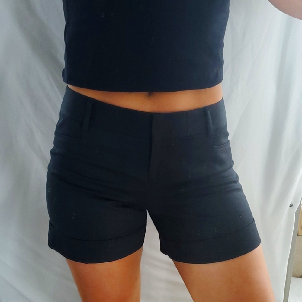 Express cuffed shorts